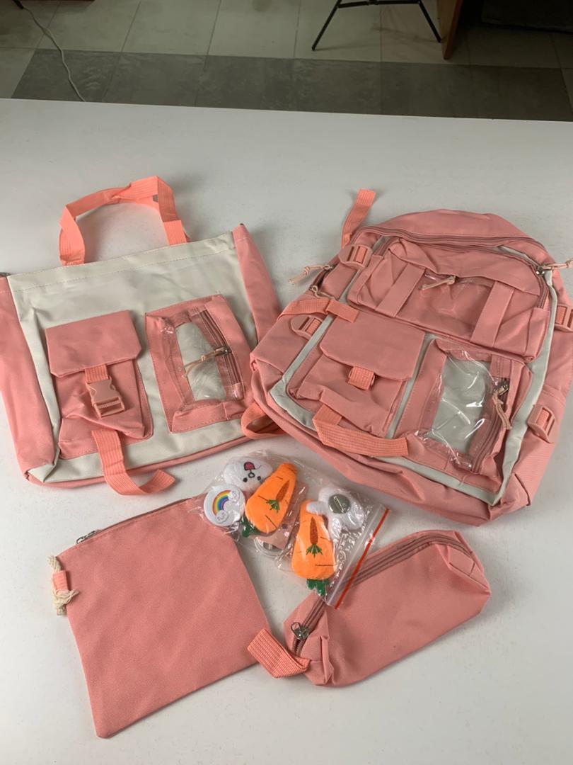 Ensemble de sacs d’école Kawai pour adolescents 4Pcs Avec Accessoires Rose – محفظة 4 قطع كاواي مع أكسسوارات وردي