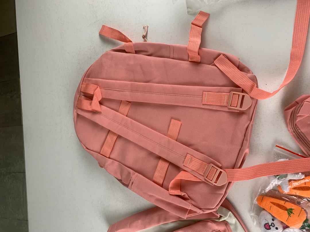 Ensemble de sacs d’école Kawai pour adolescents 4Pcs Avec Accessoires Rose – محفظة 4 قطع كاواي مع أكسسوارات وردي