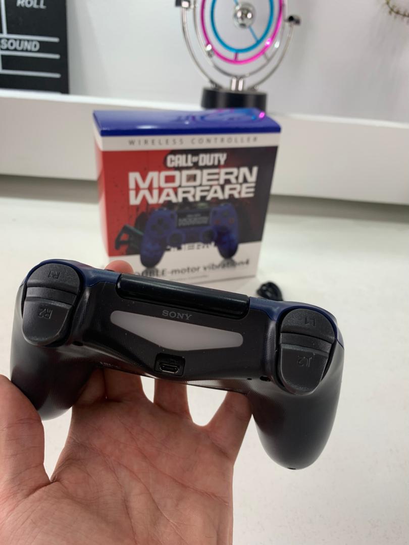 وحدة تحكم سوني دوال شوك لاسلكية لجهاز PS4، نسخة مودرن وارفير (نسخة مقلدة)