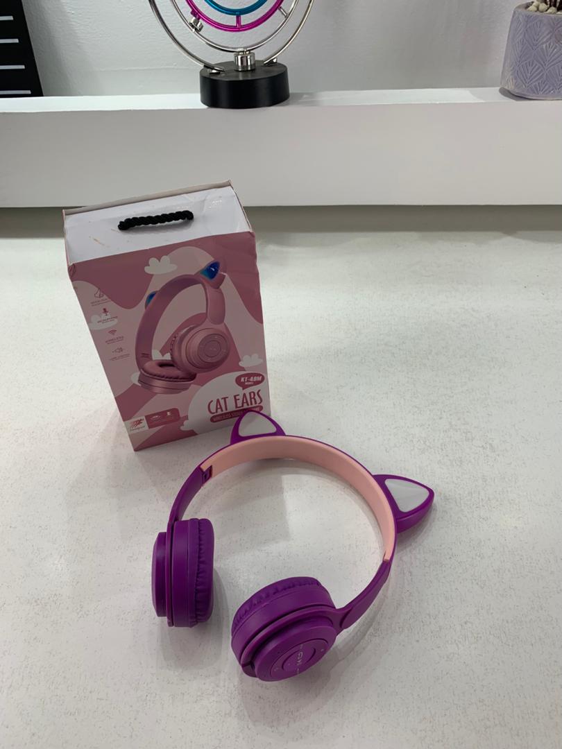 Casque Bluetooth sans fil avec oreilles de chat LED clignotantes KT-49M – سماعات رأسية