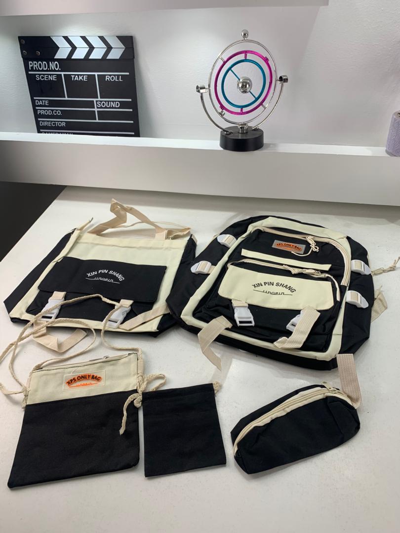 Ensemble de sacs d’école Kawai pour adolescents 5Pcs Xin Pin Shang Noir – محفظة 5 قطع كاواي أسود