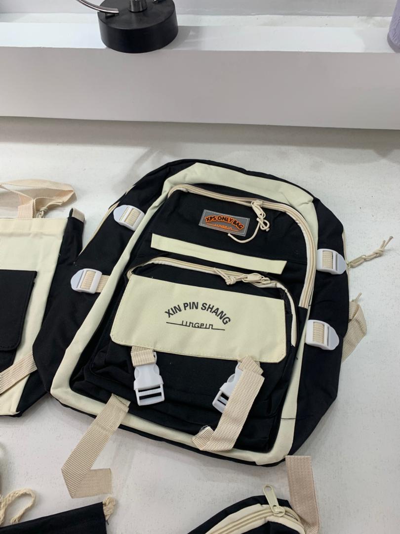 Ensemble de sacs d’école Kawai pour adolescents 5Pcs Xin Pin Shang Noir – محفظة 5 قطع كاواي أسود