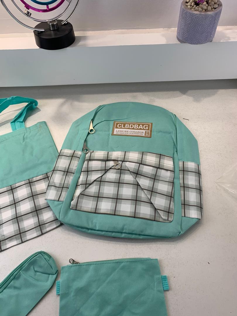 Ensemble de sacs d’école Kawai pour adolescents 4Pcs CLBD V4 Vert – محفظة 4 قطع كاواي أخضر