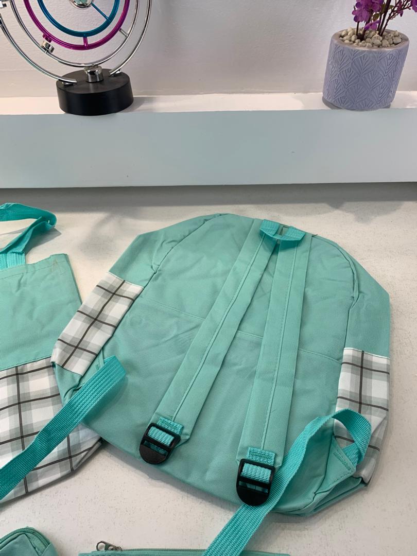 Ensemble de sacs d’école Kawai pour adolescents 4Pcs CLBD V4 Vert – محفظة 4 قطع كاواي أخضر