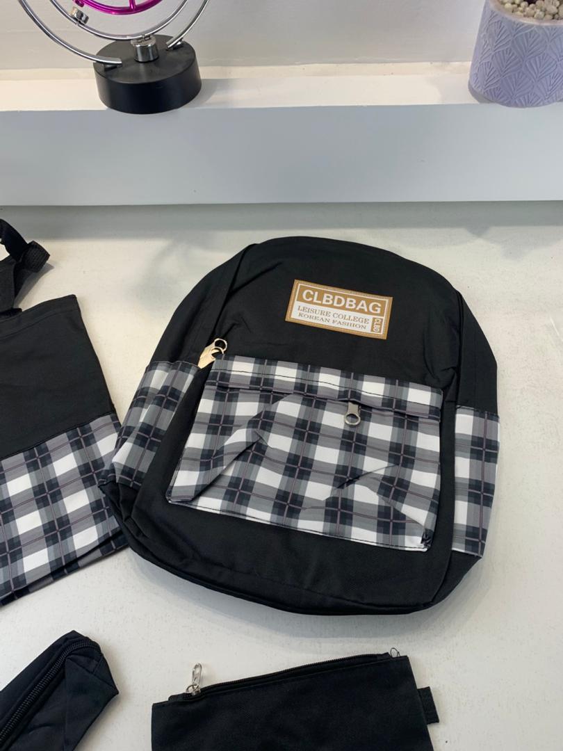 Ensemble de sacs d’école Kawai pour adolescents 4Pcs CLBD V4 Noir – محفظة 4 قطع كاواي أسود