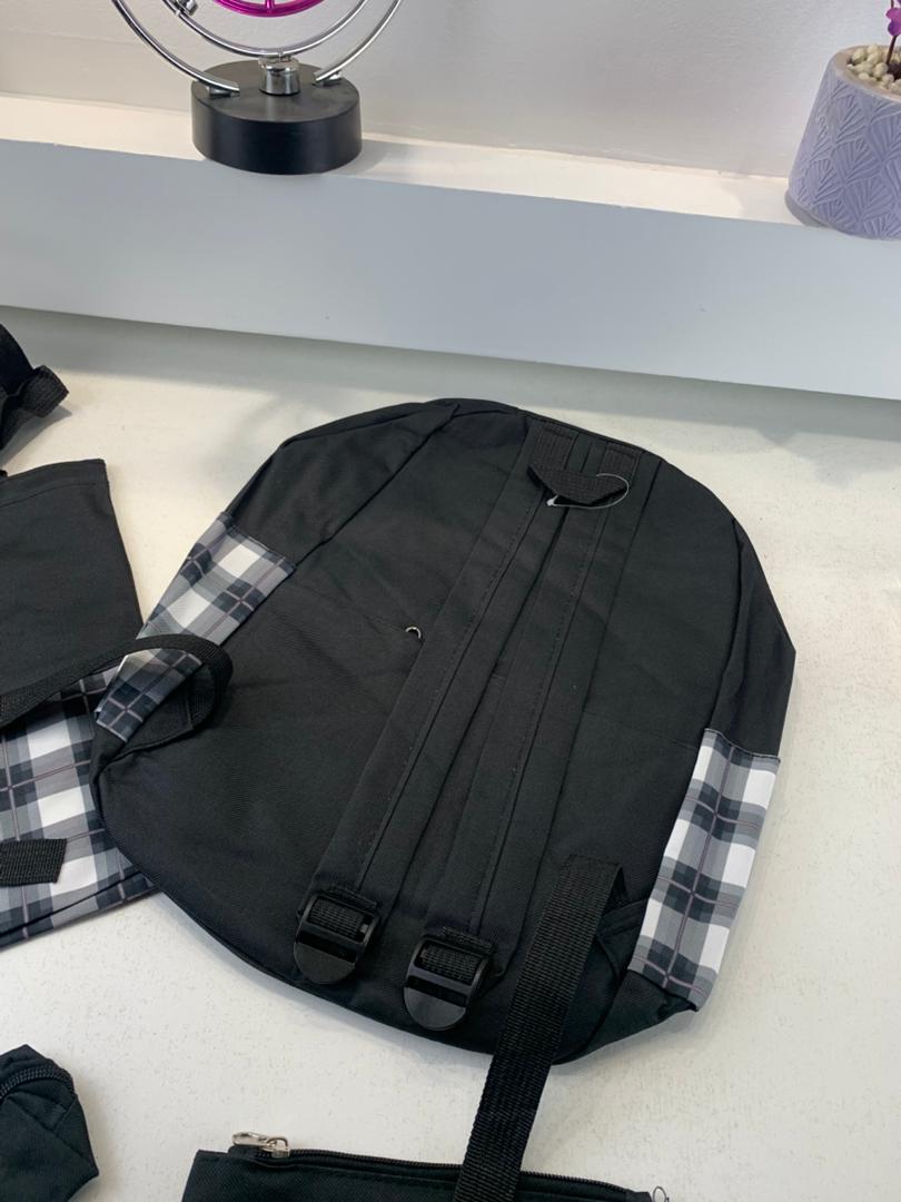 Ensemble de sacs d’école Kawai pour adolescents 4Pcs CLBD V4 Noir – محفظة 4 قطع كاواي أسود