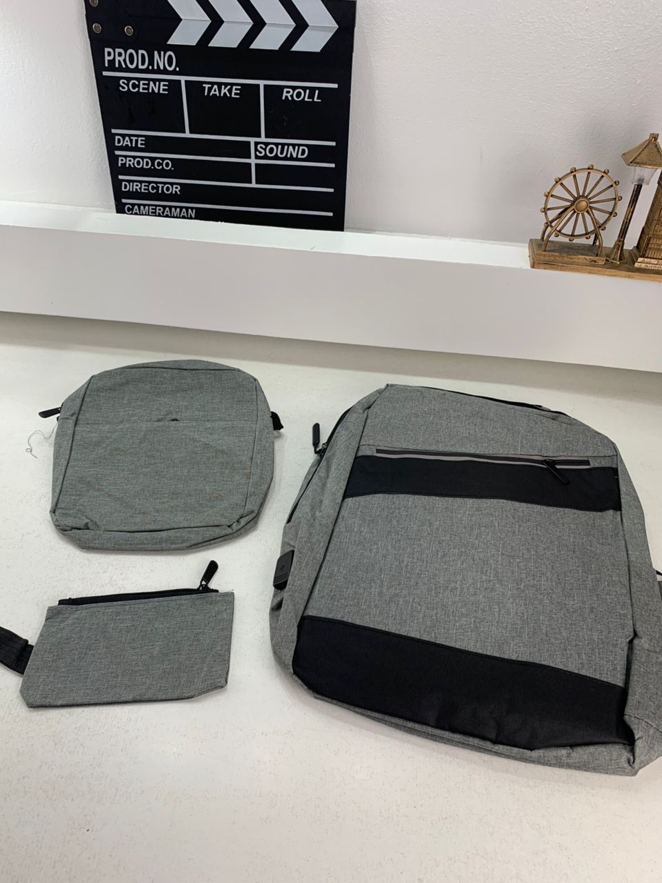 Sac à dos homme avec sac bandoulière et trousse 3en1 gris 2776-3 – محفظة ظهر رجالية 3 قطع رمادي