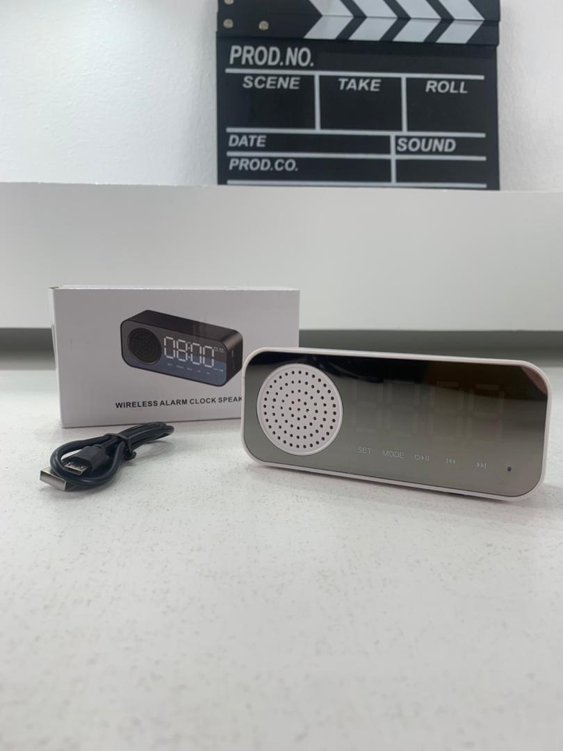 Haut Parleur Bluetooth et Réveil de bureau à LED numérique forme rectangulaire – مكبر صوت ومنبه إلكتروني