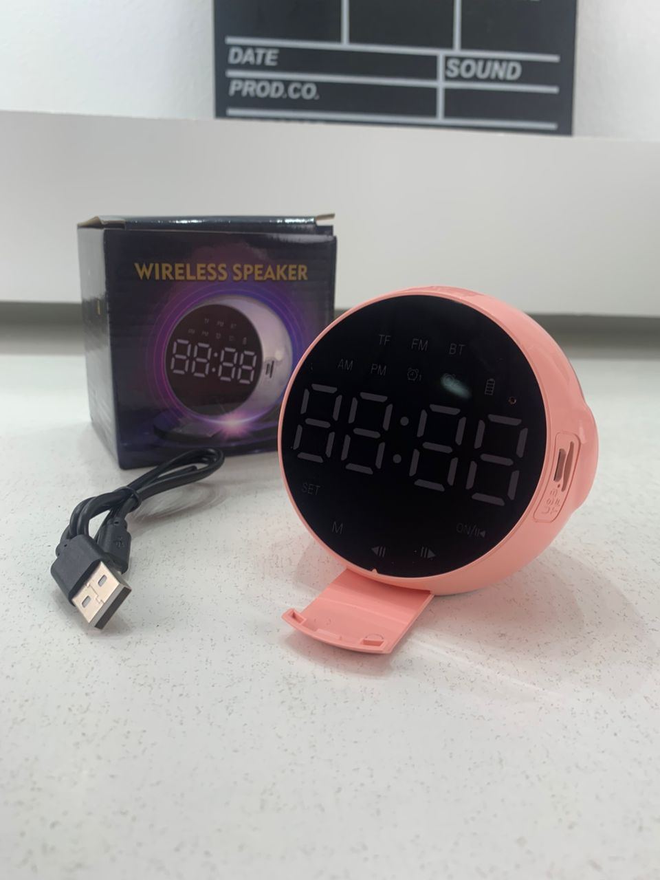 Haut Parleur Bluetooth et Réveil de bureau à LED numérique – مكبر صوت ومنبه إلكتروني