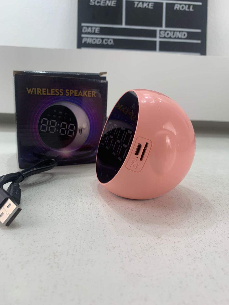 Haut Parleur Bluetooth et Réveil de bureau à LED numérique – مكبر صوت ومنبه إلكتروني