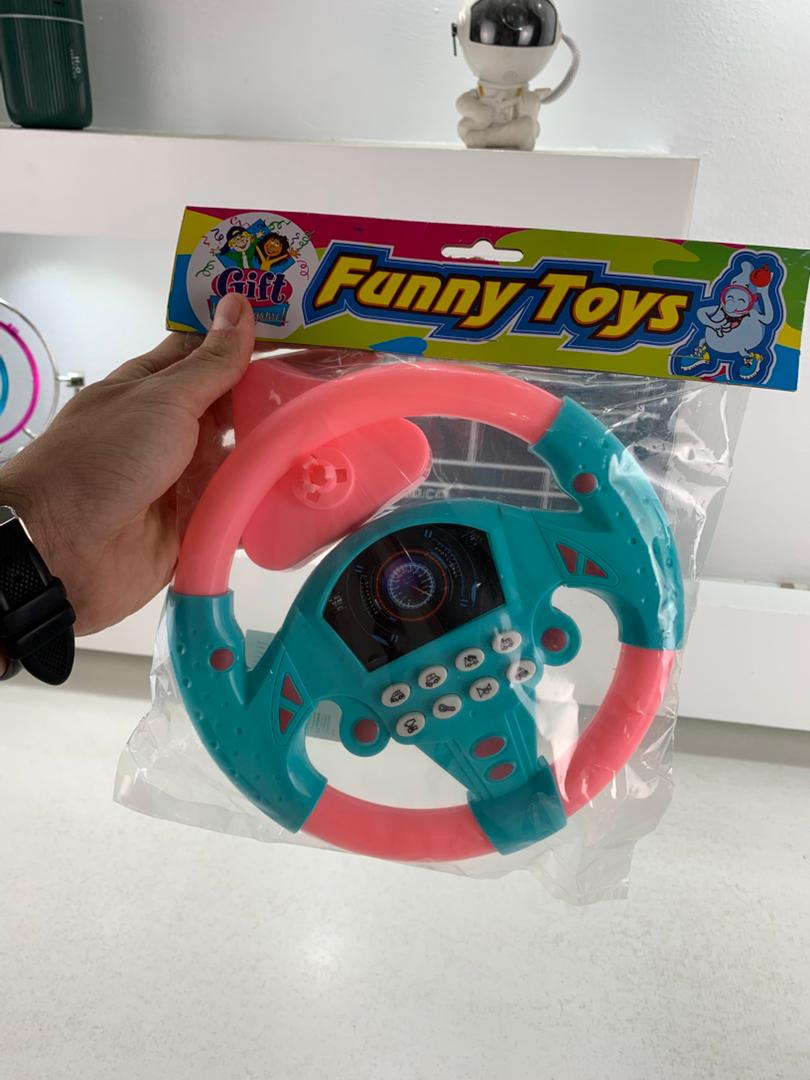 Kids simulated driving steering wheel toy with light and music