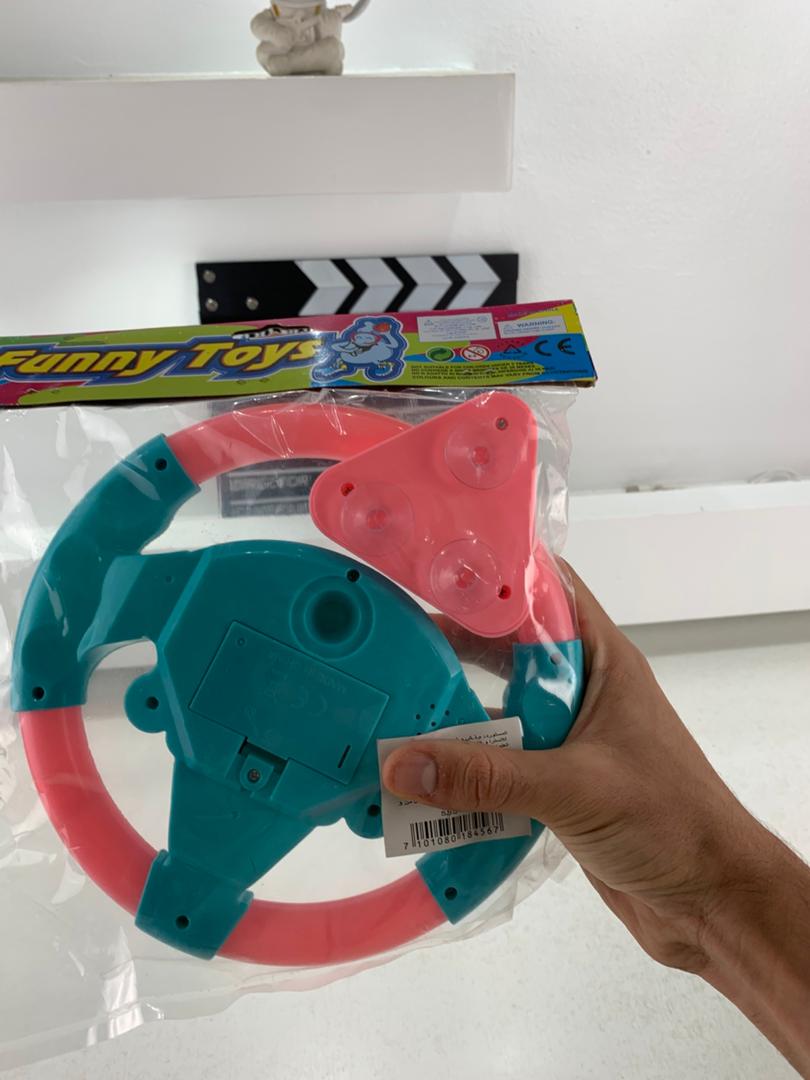 Kids simulated driving steering wheel toy with light and music