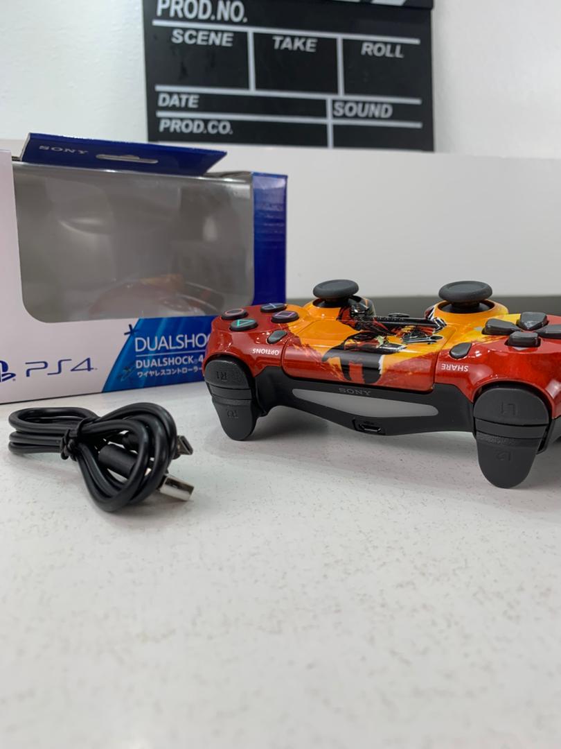 وحدة تحكم لاسلكية سوني دوال شوك لجهاز PS4، إصدار ريد ديد ريدمبشن 2 (نسخة مقلدة)