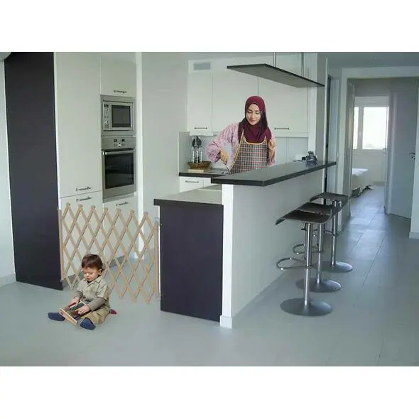 حاجز حماية للأطفال قابل للطي من الخشب