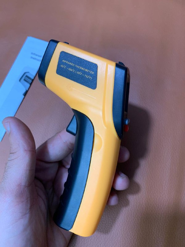 Thermomètre infrarouge GM320 pour température corporelle