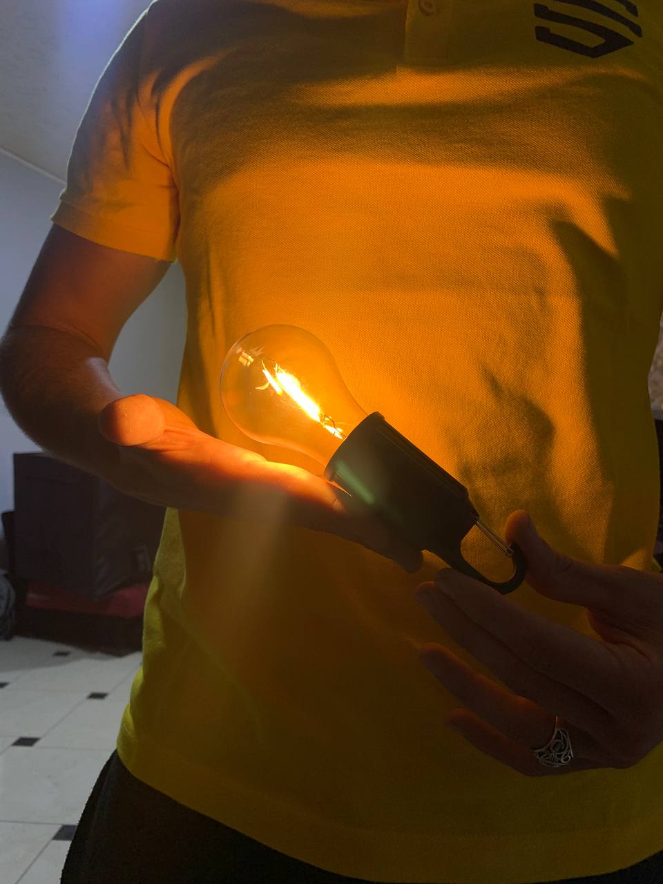 مصباح تخييم محمول T01 قابل للشحن ومقاوم للماء بـ 3 أوضاع إضاءة