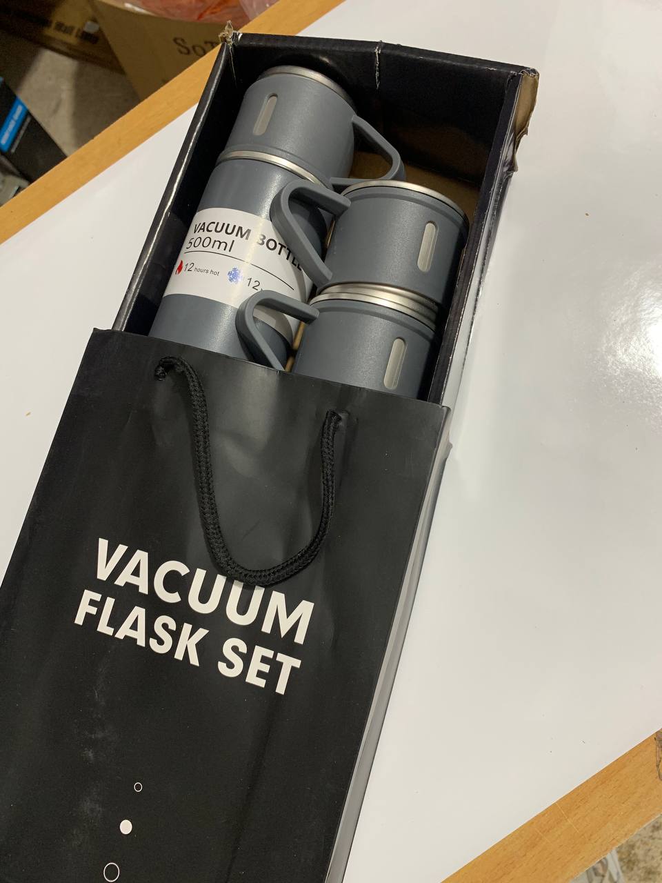 Ensemble Thermos avec 3 tasses thermique 500ml en acier inoxydable